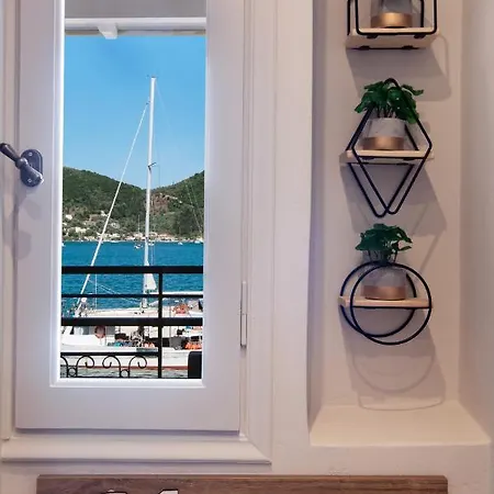 Marifenia Apartment *